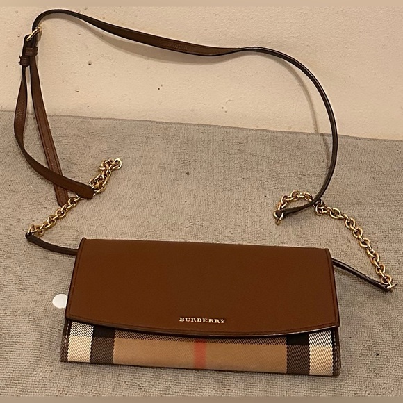 Burberry Handbags - Burberry Henley Chain Crossbody Check Canvas Tan Brown 100% Authentic